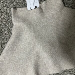 Elegant Dynamite Cream Knit Mini Skirt